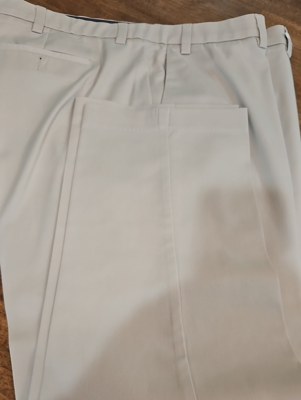 Roundtree & Yorke Cream Flat-Front Dress Pants 44-30